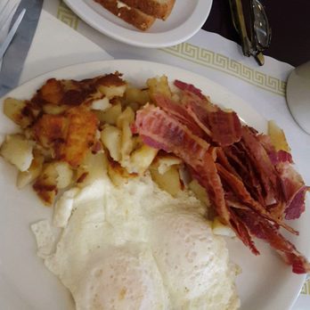 Lamonica's - a plate of breakfast food - Breakfast & Brunch Near Me - Torrington, Connecticut
