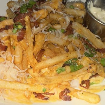 Hanghart - Loaded fries - Bars Near Me - Austin, Texas