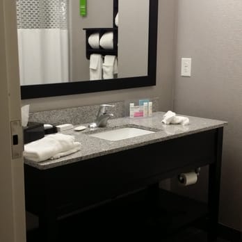 Hampton Inn & Suites Roanoke Airport - Hotels Near Me - Roanoke, Virginia Hampton Inn & Suites Roanoke Airport - Hotels Near Me - Roanoke, Virginia