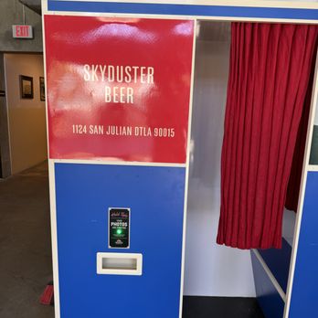 Skyduster Beer - Photo booth! - Beer Bar Near Me - Los Angeles, California Skyduster Beer - Photo booth! - Beer Bar Near Me - Los Angeles, California