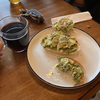 Cafe Guse - Avocado toast YUMMY - Coffee & Tea Near Me - Longview, Washington