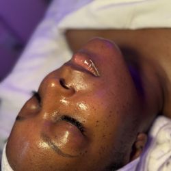 Larae's Beauty Bar - X20 Hydra Facial