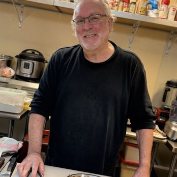 Miller Wine Works - Gary the owner & chef - Wineries Near Me - Sutter Creek, California