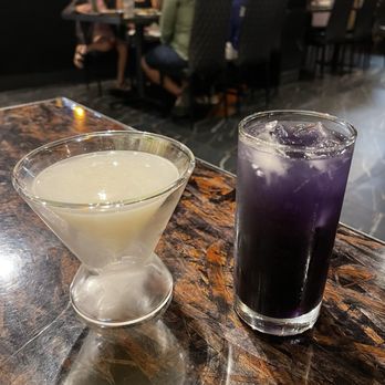XO Restaurant - Lychee gimlet (left) and ube lemonade (right) - Asian Fusion Near Me - Honolulu, Hawaii XO Restaurant - Lychee gimlet (left) and ube lemonade (right) - Asian Fusion Near Me - Honolulu, Hawaii
