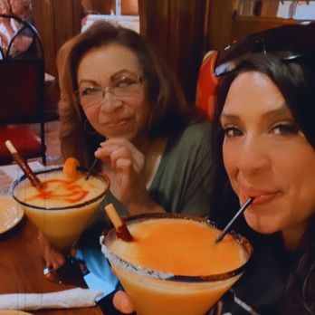 Macarios Grill - Good, drinks and customer service was OUTSTANDING! Mama said Mango margaritas were EXCELLENT - Mexican Near Me - Indio, California