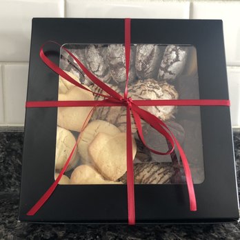 Take Another Bite - Sweetheart Box - cookies, macaroons and brownies - Cafes Near Me - Ottawa, Ontario