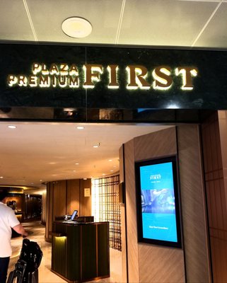 Chase Sapphire Lounge by The Club HKG by null