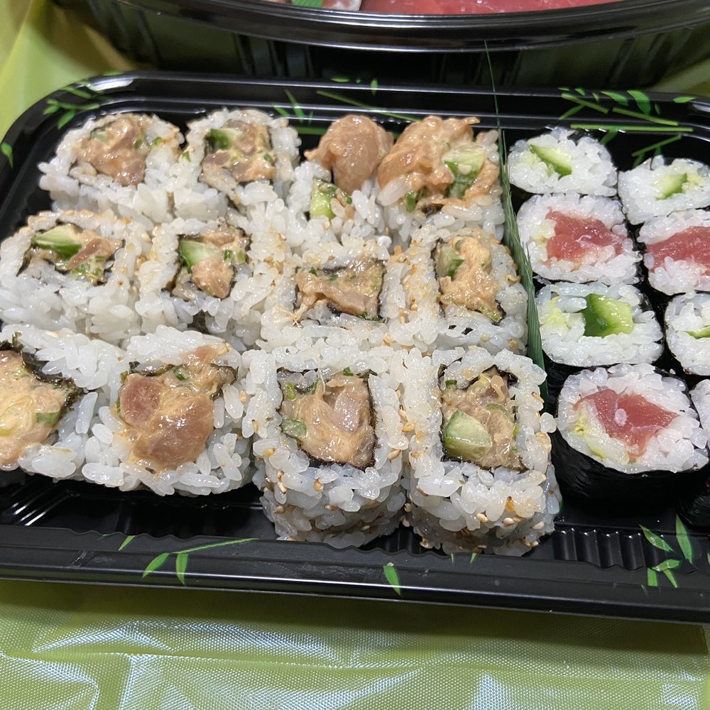Sushi Yoshi - Best Spicy Tuna around! - Sushi Bars Near Me - Torrance, California