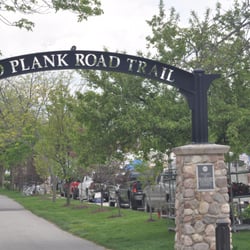 Old Plank Road trail - Entrance in Frankfort