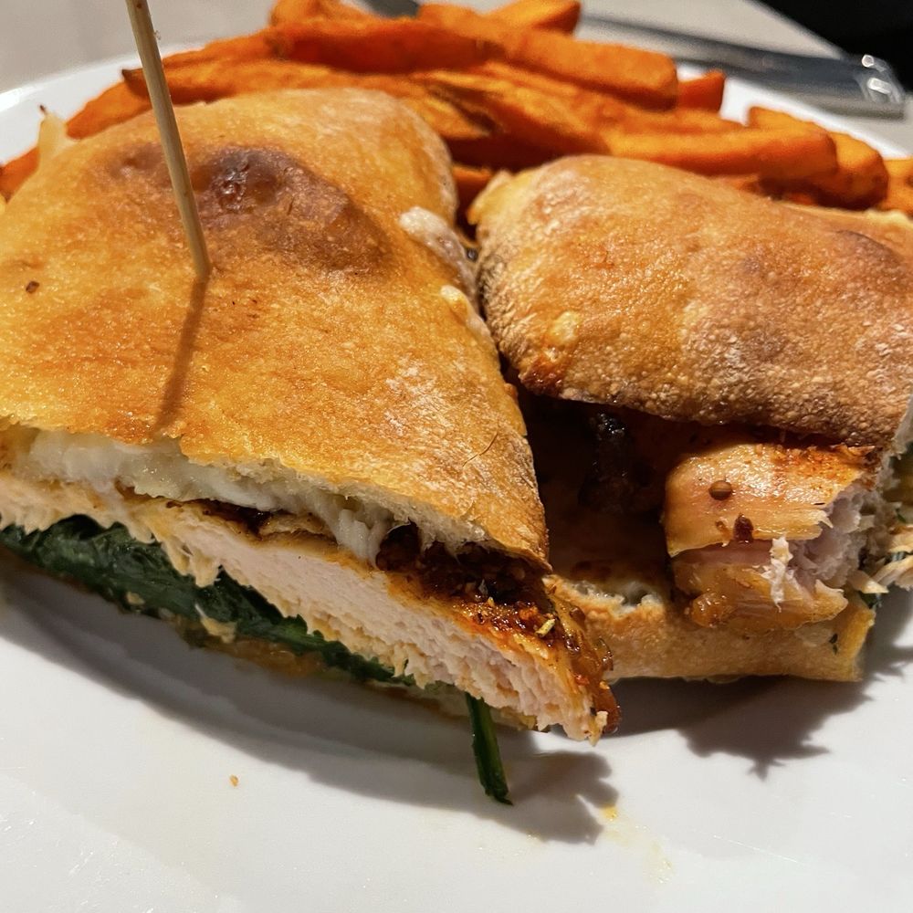 Scoreboard Lounge - Grilled Chicken Sandwich - Lounges Near Me - Carson, California