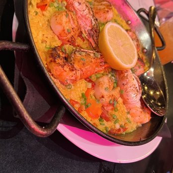 La Malquerida Latin Fusion - Paella de mariscos - Latin American Near Me - Berwyn, Illinois La Malquerida Latin Fusion - Paella de mariscos - Latin American Near Me - Berwyn, Illinois