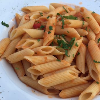 Capolino - Penne Arrabiata - Italian Near Me - Scharbeutz, SH