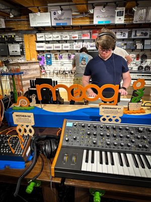 Chicago Music Exchange by null