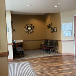 CareNow Urgent Care - Lobby