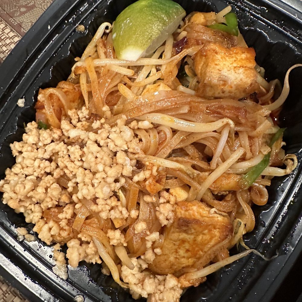 Aloy Modern Thai - Pad Thai - Thai Near Me - Denver, Colorado Aloy Modern Thai - Pad Thai - Thai Near Me - Denver, Colorado