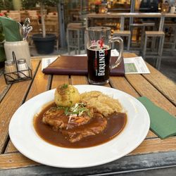 Lindenbräu am Potsdamer Platz - Schweinebraten