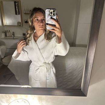 Opulence Glamour Skin Clinic - Medical Spas Near Me - Queens, New York Opulence Glamour Skin Clinic - Medical Spas Near Me - Queens, New York
