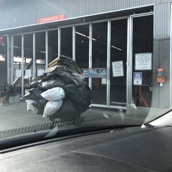 Public Storage - Stuck outside with no access to my items.. Access Only When Employee on site.. - Self Storage Near Me - Berkeley, California Public Storage - Stuck outside with no access to my items.. Access Only When Employee on site.. - Self Storage Near Me - Berkeley, California