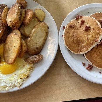 Hidden Cafe - Porkchop and Eggs - New American Near Me - Camarillo, California Hidden Cafe - Porkchop and Eggs - New American Near Me - Camarillo, California