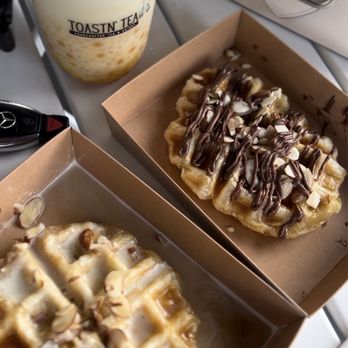 Toastn' Tea - croffles ( carmel and toasted almonds, nutella with toasted almonds) 10/10 definitely recommend! - Bubble Tea Near Me - Grand Rapids, Michigan Toastn' Tea - croffles ( carmel and toasted almonds, nutella with toasted almonds) 10/10 definitely recommend! - Bubble Tea Near Me - Grand Rapids, Michigan
