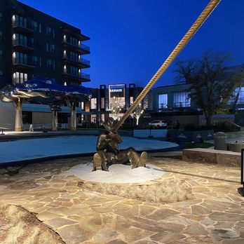 Oak - Shopping Centers Near Me - Oklahoma City, Oklahoma