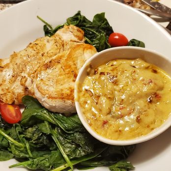 The Mod Olive - Grilled chicken, spinach and gorgonzola cream - New American Near Me - Suffolk, Virginia