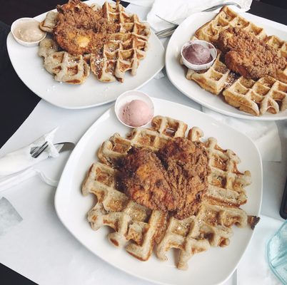 Dame's Chicken & Waffles by null