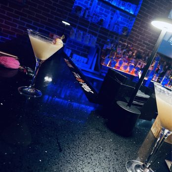 Moon Thai & Japanese - Sushi Bars Near Me - Kendall, Florida