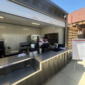 Lincoln Gardens - Outside - Beer Bar Near Me - Lincoln, California