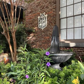 The Vendue Hotel - Entrance at Enclave - Hotels Near Me - Charleston, South Carolina The Vendue Hotel - Entrance at Enclave - Hotels Near Me - Charleston, South Carolina