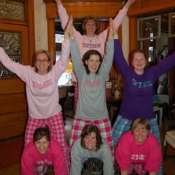 The Paper Doll House - Meet THE GIT 'ER DONE GIRLS!
