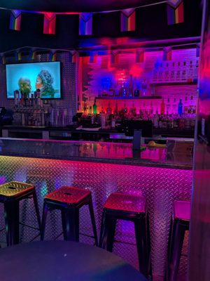 QBar by null