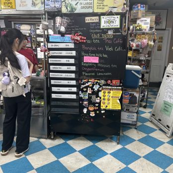 Kam Hing Bakery - Bakeries Near Me - New York, New York