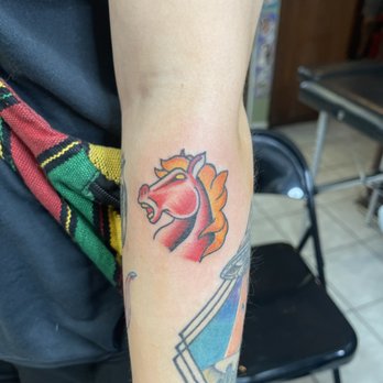 Taylor Street Tattoo - Tattoo Near Me - Chicago, Illinois