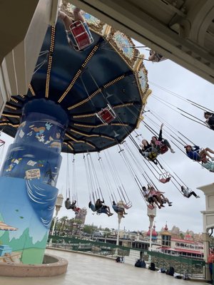 Silly Symphony Swings by null