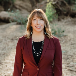 Michelle Loy Real Estate Agent