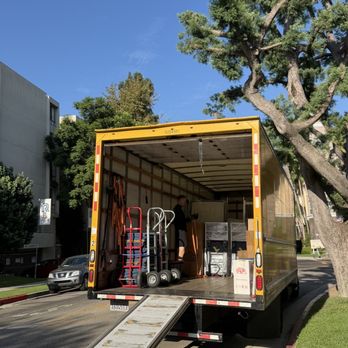 Highlight Moving - Moving truck - Movers Near Me - Los Angeles, California Highlight Moving - Moving truck - Movers Near Me - Los Angeles, California