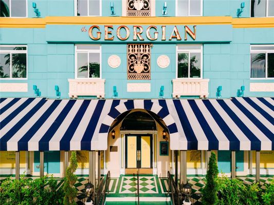 The Georgian Hotel by null