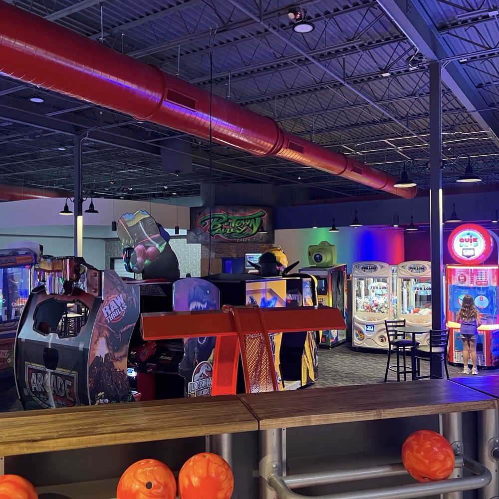Hoosier Alley - Arcade/Games - Skating Rinks Near Me - Bloomington, Indiana Hoosier Alley - Arcade/Games - Skating Rinks Near Me - Bloomington, Indiana