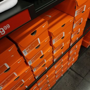 nike outlet in pleasant prairie wisconsin