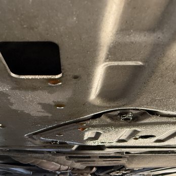 On The Go Mechanic - Dripping oil - Auto Repair Near Me On The Go Mechanic - Dripping oil - Auto Repair Near Me