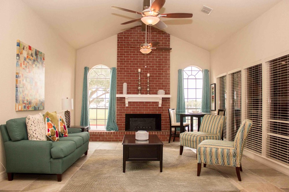 BRITTANY SQUARE APARTMENTS Updated September 2024 26 Photos & 14