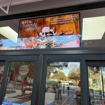 Bruster's Real Ice Cream - Ice Cream & Frozen Yogurt Near Me - Oviedo, Florida Bruster's Real Ice Cream - Ice Cream & Frozen Yogurt Near Me - Oviedo, Florida