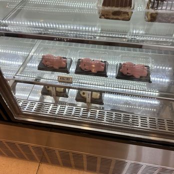 Who’s bakery - Bakeries Near Me - North Charleston, South Carolina