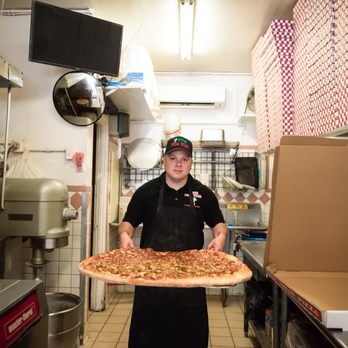 Super Pizza Veloz - Pizza Near Me - Bell, California Super Pizza Veloz - Pizza Near Me - Bell, California