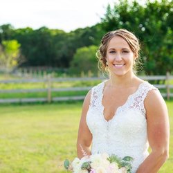 Lyndsay Simon Beauty