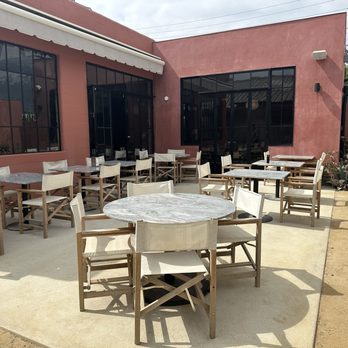 Mariscos Za Za Za - Outside seating area - Seafood Near Me - Los Angeles, California
