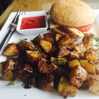 Earth Bistro - Chicken with marinara and mozzarella, with a side of house potatoes - Pizza Near Me - Temecula, California Earth Bistro - Chicken with marinara and mozzarella, with a side of house potatoes - Pizza Near Me - Temecula, California