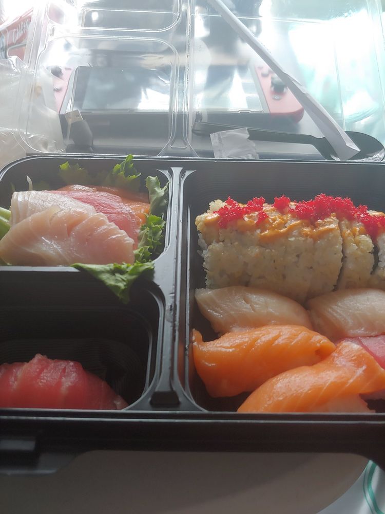 Trapper's Sushi - Puyallup