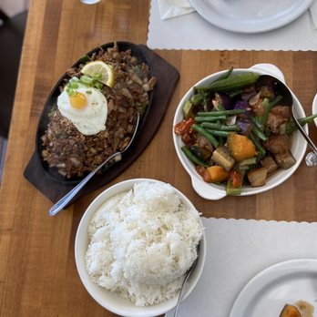 Chibog - Sizzling Sisig, Pinakbet, Fresh Rice - Filipino Near Me - Daly City, California